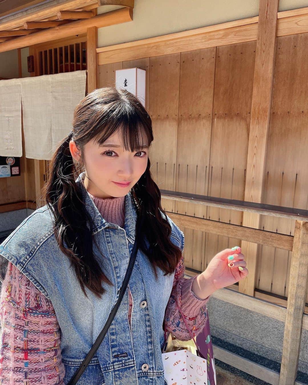山岸理子のインスタグラム：「* ⁡ ずーっと前に、笑 京都行ってきたんだ🚄🤍 ⁡ たのしかった🐰 ⁡ #tsubaki_factory #山岸理子 #弾丸 #京都旅」