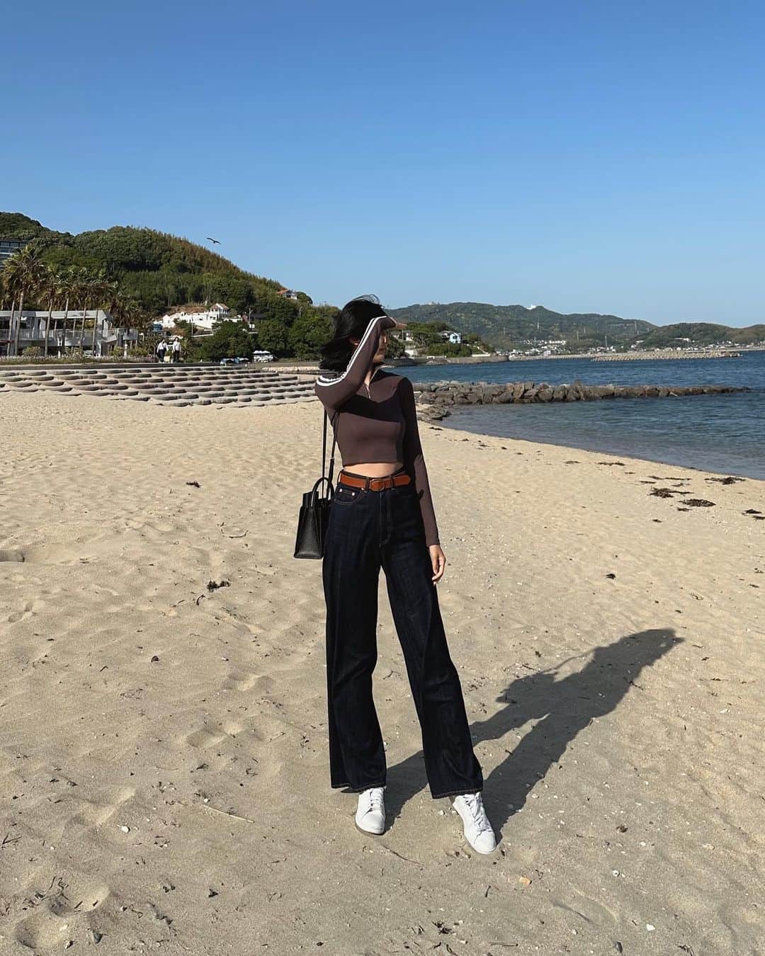 Lisaのインスタグラム：「やっぱり海はいいよね🪼」