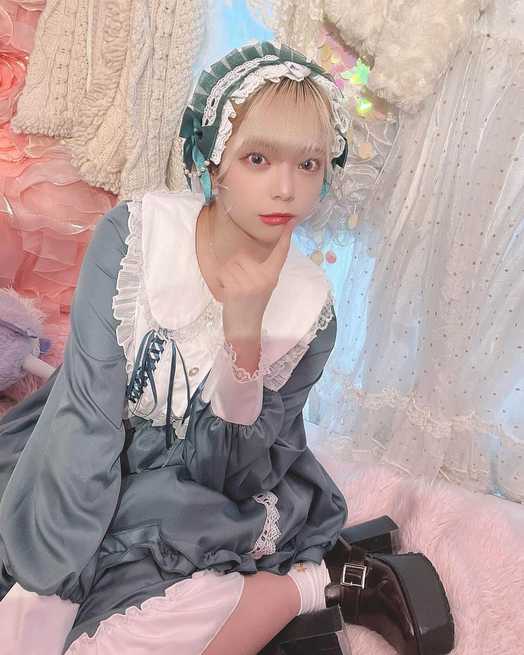 星れいらのインスタグラム：「🍬 🍭 飴ちゃんちょーだい ぶどうがいい  #アイドル #ロリータ #ロリ #idol #lolita #lolitafashion」