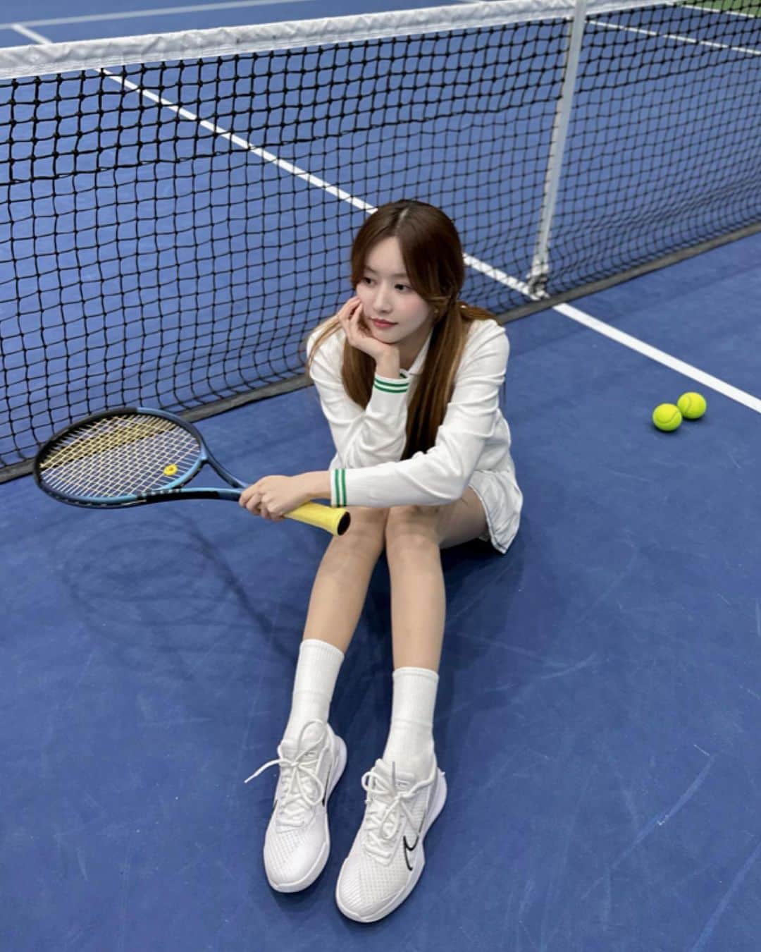 ハン・ボルムのインスタグラム：「#테니스 사진만 찍는거 아닙니다 🎾」
