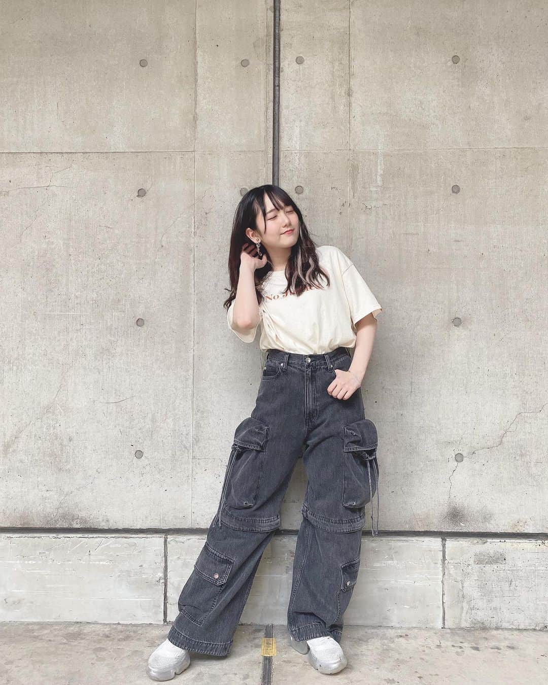 田口愛佳さんのインスタグラム写真 - (田口愛佳Instagram)「久しぶりにお洋服買いました！  ズボンが可愛くてお気に入り👖」5月6日 21時32分 - t_manaka.12