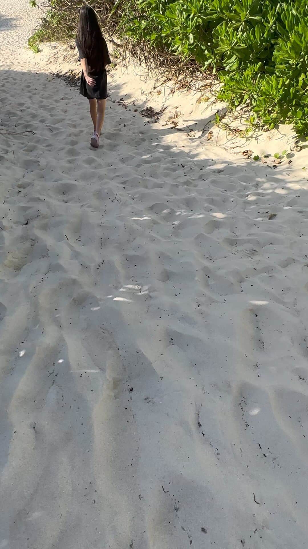 上妻宏光のインスタグラム：「#japan #miyakojima #sunayamabeach #withdaughter #宮古島 #砂山ビーチ」