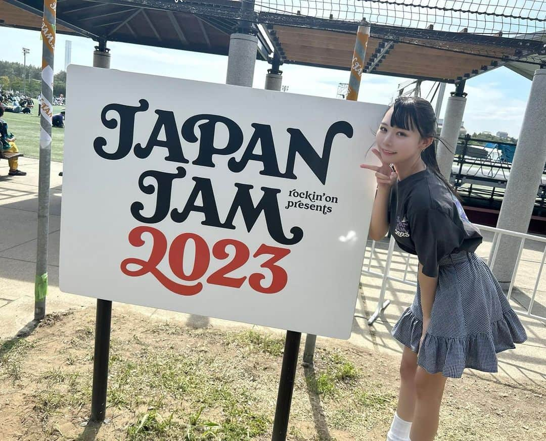 一ノ瀬ななさんのインスタグラム写真 - (一ノ瀬ななInstagram)「JAPANJAM2023行ってきたー！！☀️ フェス暑かったけど楽しかったᴖ ·̫ ᴖ  ♡  ♡  ♡   #アイドル  #地下アイドル #グラビアアイドル #グラビア  #japanjam #被写体  #量産  #被写体モデル  #コスプレ #量産型ヲタク  #ポートレート #japanjam2023  #自撮り  #量産型ヘアメ  #コンカフェ  #いいね返し  #いいねした人で気になった人フォロー  #いいねした人全員フォローする #instagood  #instalike  #l4likes  #l4l  #likeforlikes  #likeforfollow #sanrio  #love  #攝影 #旅遊攝影 #뷰티스타그램」5月6日 21時43分 - _nana_ichinose