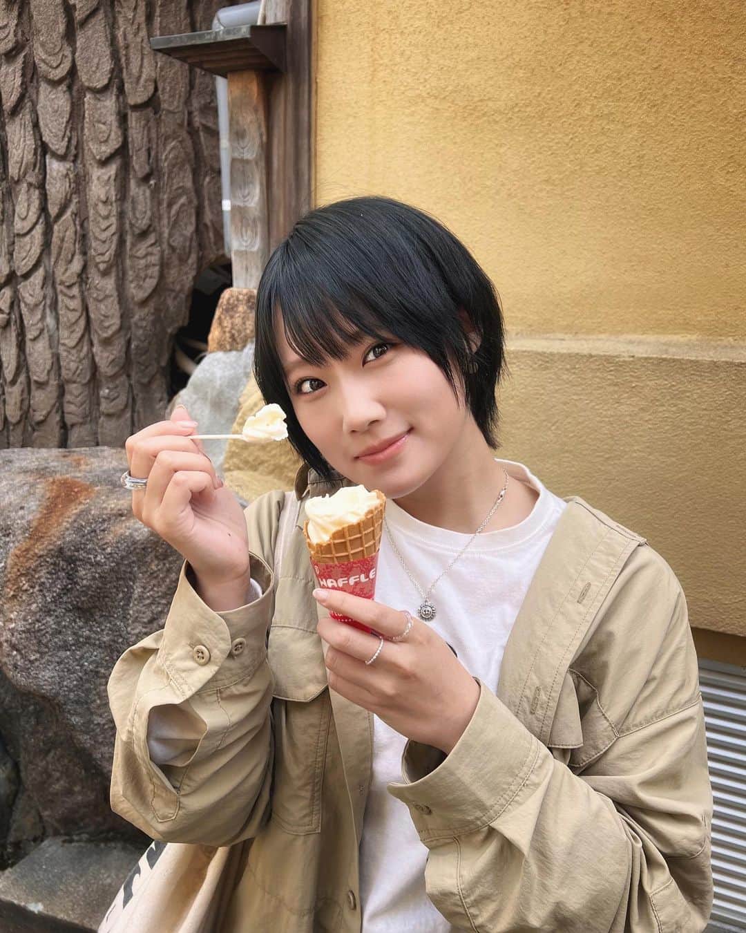 城恵理子さんのインスタグラム写真 - (城恵理子Instagram)「. 髪の毛にゴミついてるね😗 .」5月6日 21時47分 - eriko_jo1127