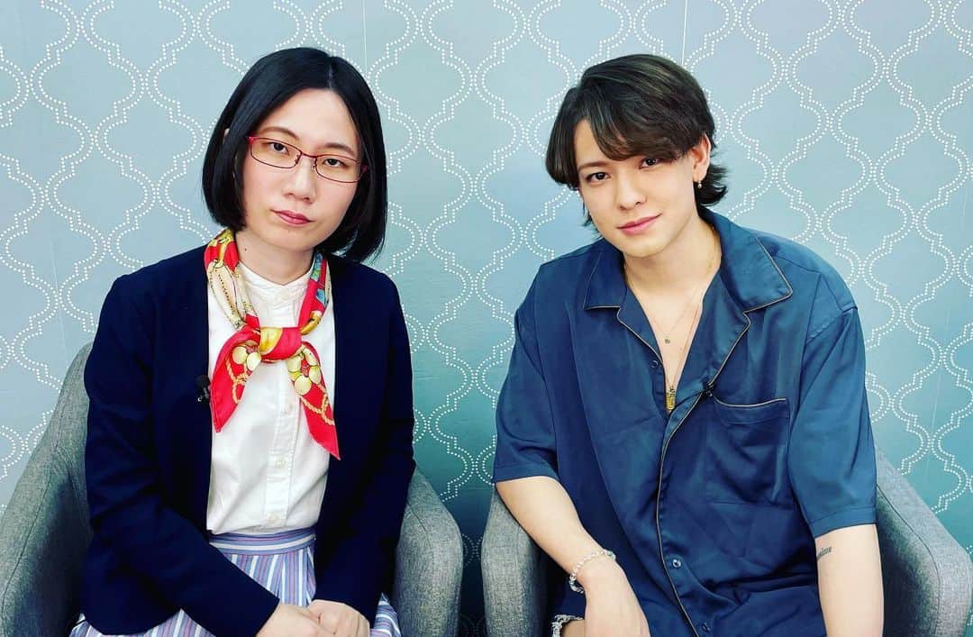 たかまつななのインスタグラム：「ジャニー喜多川氏からの性被害を告発されたカウアン•オカモトさんにご出演いただきました。  ジュリー社長と対面され、「真摯に受け止めてもらった」という受け止めや「今後のジャニーズが何かしら発表するのではないか」ということをお話いただきました。  また、どうすれば芸能界から性被害をなくせるか、テレビ報道は、なぜこの問題に切り込めないのかというところもお話させていただきました。  勇気あるカウアンさんの告発をぜひ聞いてください。  ジャニー氏の児童虐待の真相…テレビはなぜ伝えない？タブーに迫ります。【オカモト・カウアン】 https://www.youtube.com/live/FJNS57reMHs?feature=share」