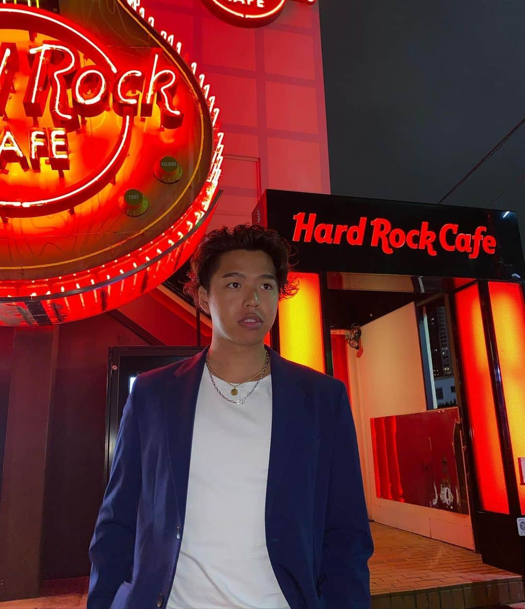 マックさんのインスタグラム写真 - (マックInstagram)「ドレスコードでhard rock cafeと Billboardに行った日🍔❤️‍🔥🥴 . . . . . . #最後の写真 #ご飯ですよ過ぎた #また #ドレスコード #して #どっか行きたい #何枚目が好き #教えて #まあ #教えなくてもいいけど #マック #オデ服コーデ #とりあえずyeah!!」5月6日 22時14分 - john_mac2