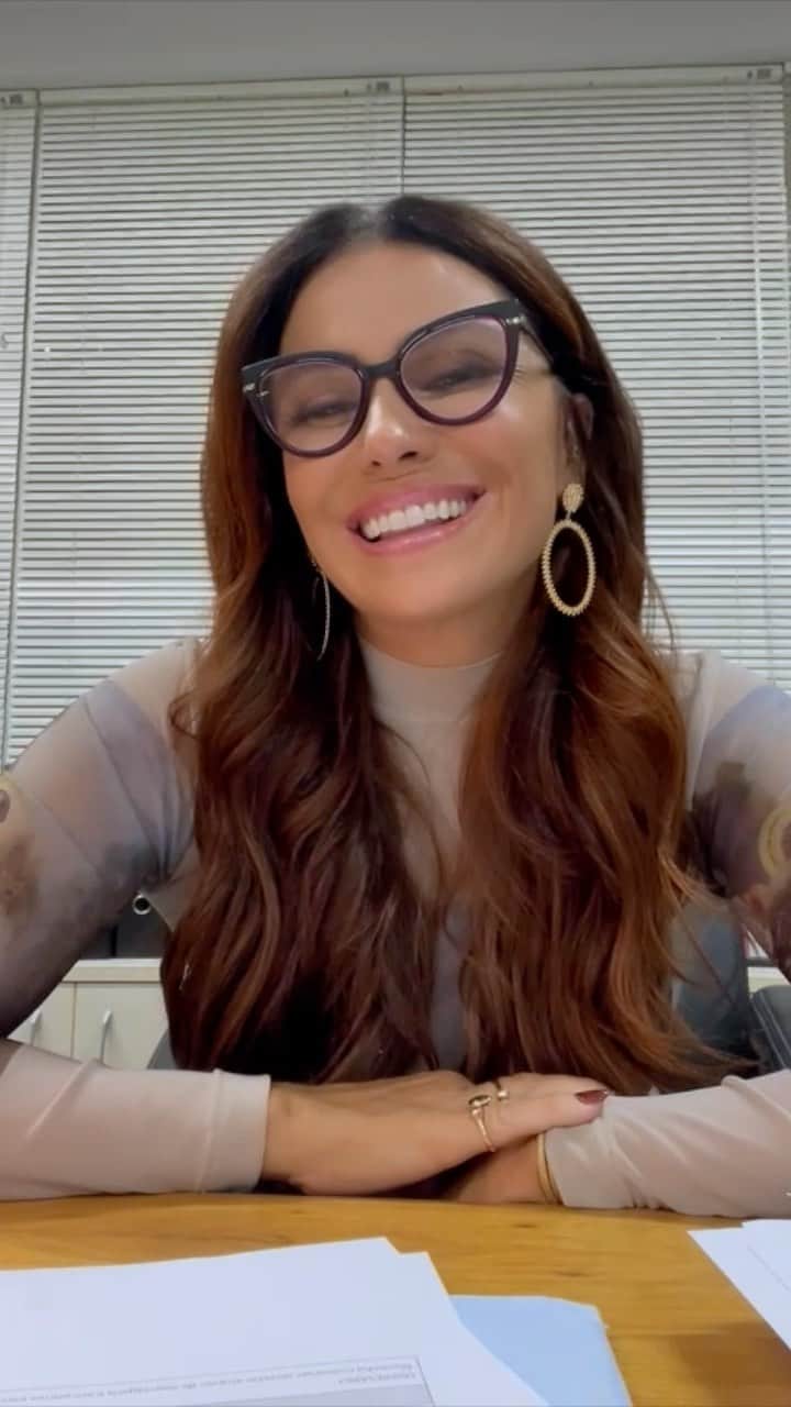 Giovanna Antonelliのインスタグラム：「E foi lindo, desafiador e vai deixar saudade! Obrigada @gloriafperez , diretores, equipe, elenco e todos que acompanharam essa personagem que faz parte da minha história! Delegada Helô está no meu ❤️ #Travessia」
