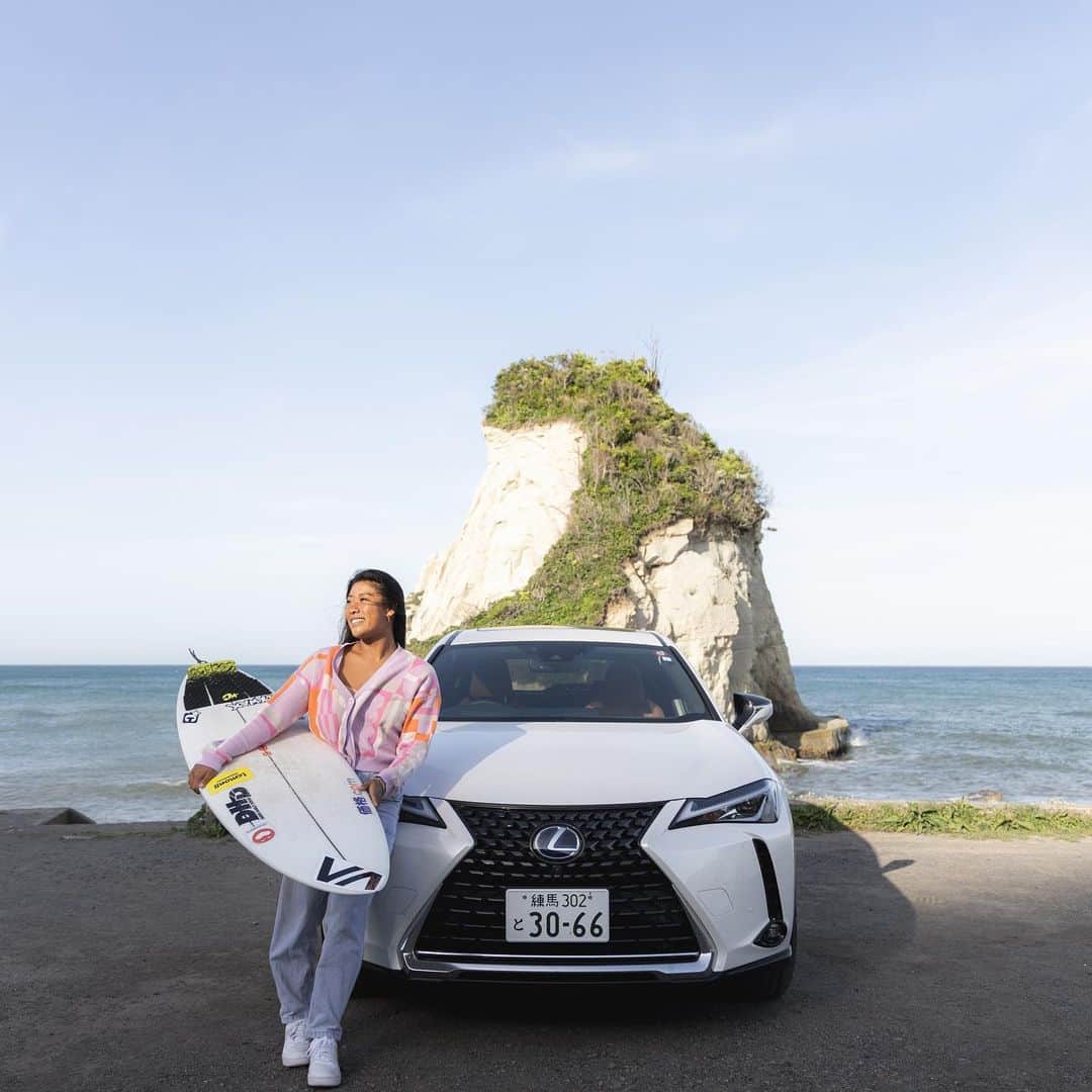 前田マヒナのインスタグラム：「#lexusKOISHIKAWA @lexus_jp  今回もお車を貸していただきありがとうございました。 #ux250h   Thank you Lexus Japan and Lexus Koishikawa for always supporting me whenever I come back to Japan.  🤍🫶🤍🫶🤍 SWIPE RIGHT FOR THE ULTIMATE STOK-ED photo   ありがとございます @norihiro_takeda 📸📸」