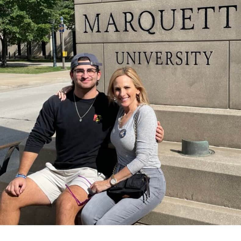 マーリー・マトリンのインスタグラム：「Who would’ve thought I’d be attending another one of my childrens’ graduation - as commencement speaker! First for my son @tylergrandalski high school @grandartsvapa and now @brandongrandalskii from @marquetteu  Go Golden Eagles! #bethedifference」