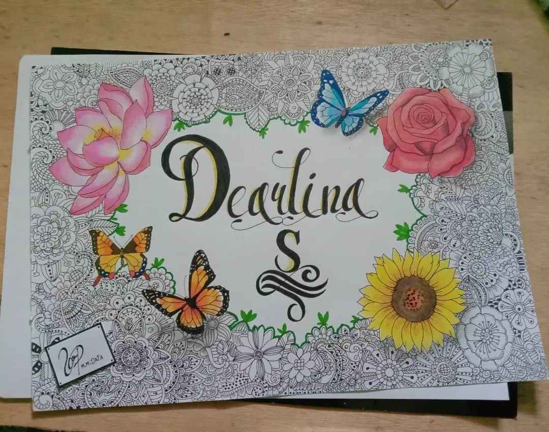 池間夏海ファンページのインスタグラム：「I just made a wreath 💐 #instagram  #doodle  #painting  #Flower  #wreaths  #Butterfly」