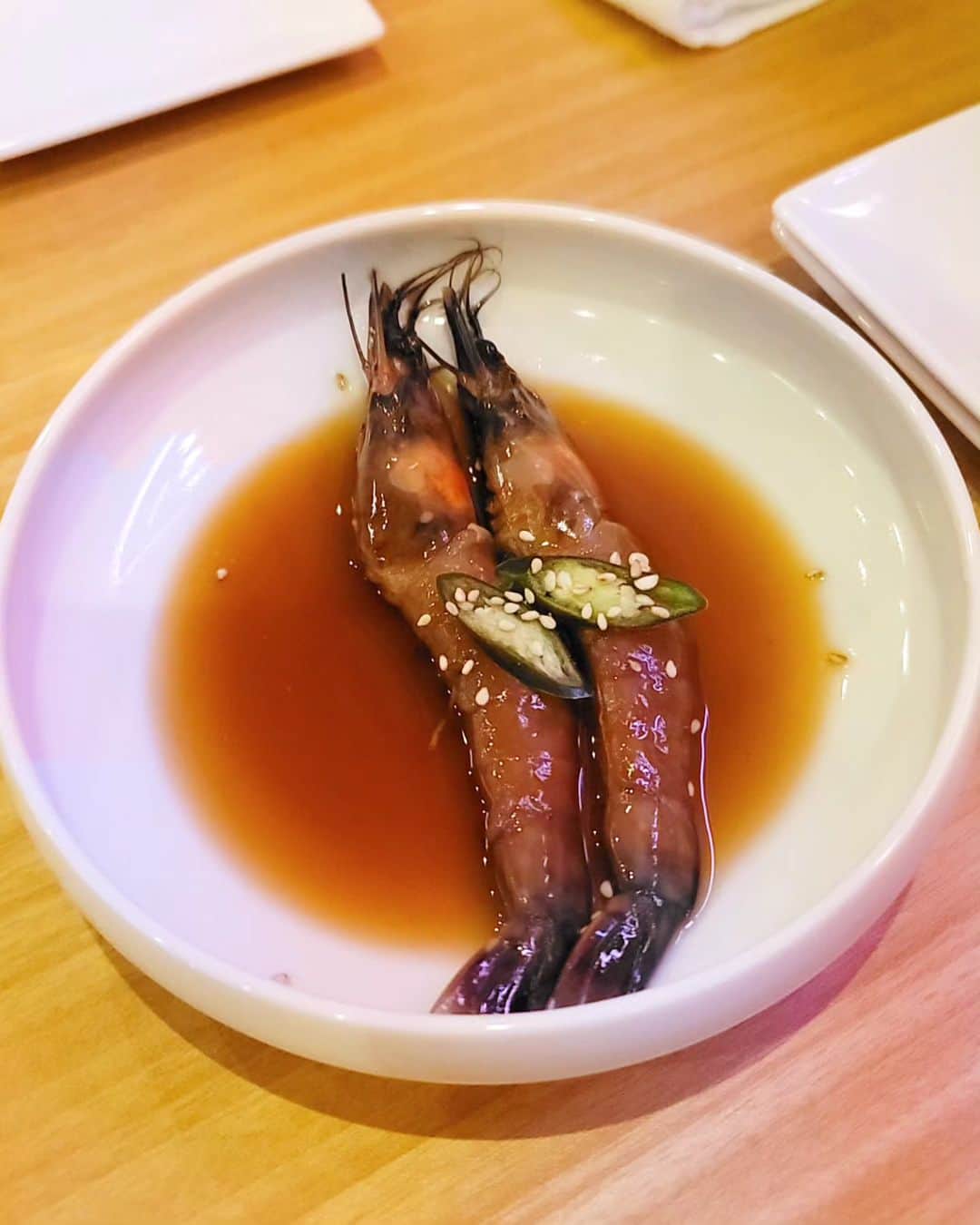 黛実希さんのインスタグラム写真 - (黛実希Instagram)「유야가😋🥩🥬🇰🇷 @yuyaga2023   最近よくストーリーに載せてる渋谷の韓国料理屋さんのユヤガ🇰🇷🍴 もうね、何食べても超絶美味しいのよ😍💕 特に絶対頼んでほしいのは韓国で流行ってる『蜂の巣マッコリ🐝』日本で飲めるのはユヤガだけだよ❣ これはまじで飲んでほしすぎる🐝🍯💫  あとモクサル🥩と、お出汁ご飯🍚 この2つもぜーーーったい食べて😋❤️ 生牡蠣🦪が食べれる人は生牡蠣もいっちゃって！！！ ↑日本一安全で美味しい生牡蠣🤍  とにかくオススメでしかない韓国料理屋です🇰🇷💓 皆ぜひ行ってみてね🤗✨  オープンおめでとう🎉🥂 @noizyasu   #유야가#ユヤガ#韓国料理#渋谷グルメ巡り#渋谷グルメ#渋谷ディナー#渋谷韓国料理#グルメ女子#韓国料理好きな人と繋がりたい#韓国好きな人と繋がりたい#マッコリ#蜂の巣#蜂の巣マッコリ#東京観光#벌집꿀#꿀막걸리#막걸리맛집#막걸리#도쿄맛집」5月7日 1時17分 - candymiiiki