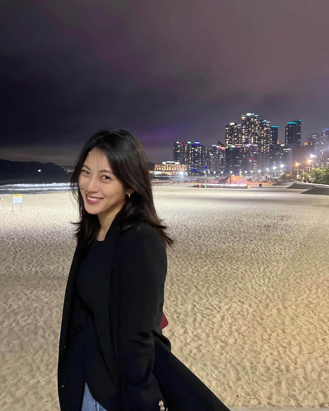 パン・ソヨンのインスタグラム：「#정답 #해운대 #부산 #busan」