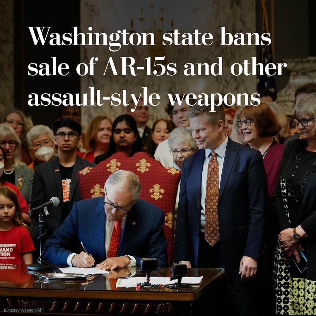 ブリジット・モイナハンさんのインスタグラム写真 - (ブリジット・モイナハンInstagram)「Bravo Washington State! • #repost @washingtonpost Washington state on Tuesday banned sales of assault weapons, including the AR-15, which has been used in some of the deadliest mass shootings in the United States.  Gov. Jay Inslee (D) signed into law House Bill 1240, which prohibits the “manufacture, importation, distribution, selling, and offering for sale of assault weapons” and lists dozens of specific firearms — the AR-15, AK-47, M16 and M4 among them.   It also prohibits equipment that can turn weapons into assault-style firearms and any semiautomatic weapon shorter than 30 inches in length. The bill includes some exceptions for firearms intended for military or law enforcement uses.  Washington is the 10th U.S. state to generally ban assault weapons, joining California, Connecticut, Delaware, Hawaii, Illinois, Maryland, Massachusetts, New Jersey and New York, as well as D.C., according to the Giffords Law Center to Prevent Gun Violence.  Read more through the link in our bio.」5月7日 3時14分 - bridgetmoynahan