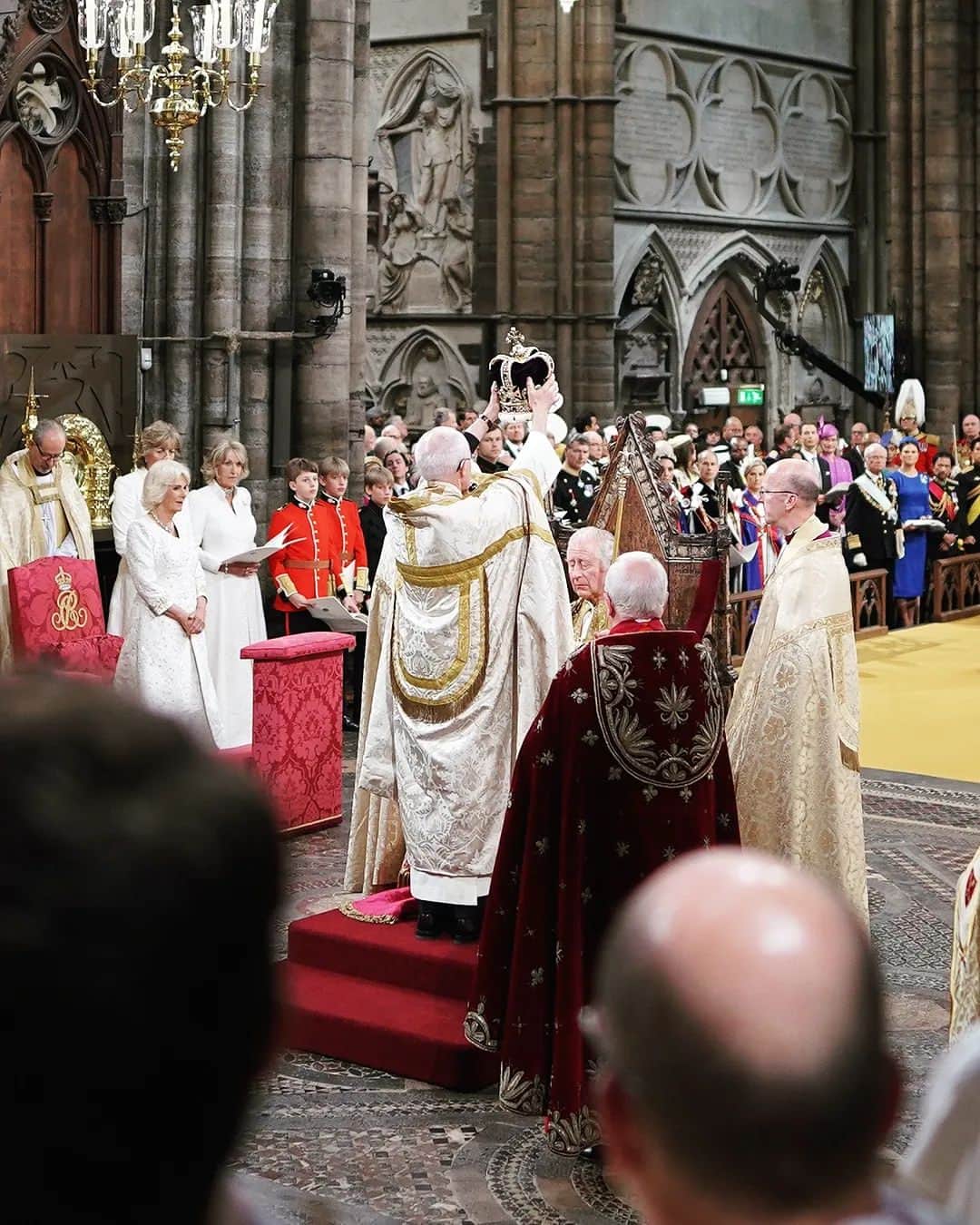ロイヤル・ファミリーのインスタグラム：「The Coronation Service of King Charles III and Queen Camilla.  Read more about this historic day on our website - link in bio.」
