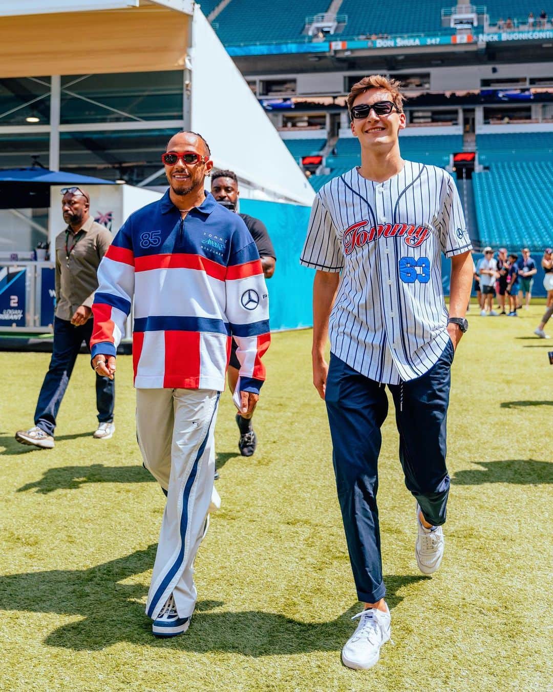 Tommy Hilfigerのインスタグラム：「Team "drip", @LewisHamilton and @GeorgeRussell63 turn up pre qualifying in #TommyxMercedesAMGF1xAwakeNY.」