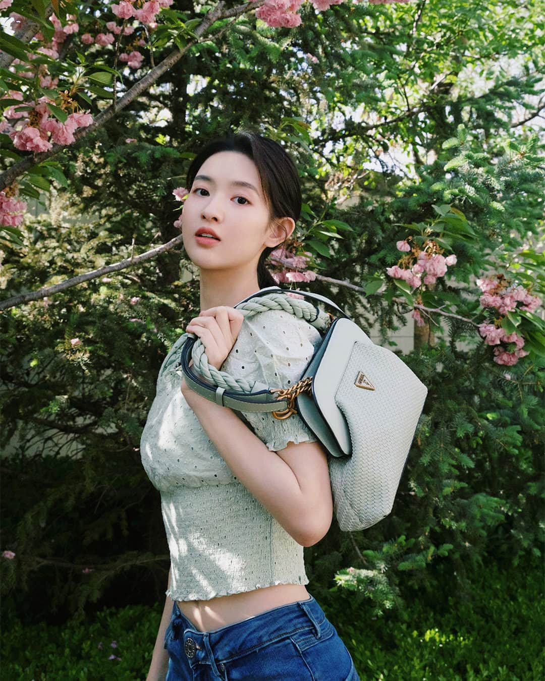 ゲスのインスタグラム：「Blossom your wardrobe with fun pastels from our new spring arrivals. #LoveGUESS」