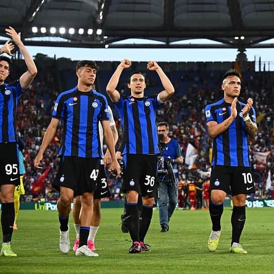 マッテオ・ダルミアンのインスタグラム：「An important win 🖤💙 @Inter  #Inter #ForzaInter #RomaInter #Seriea」