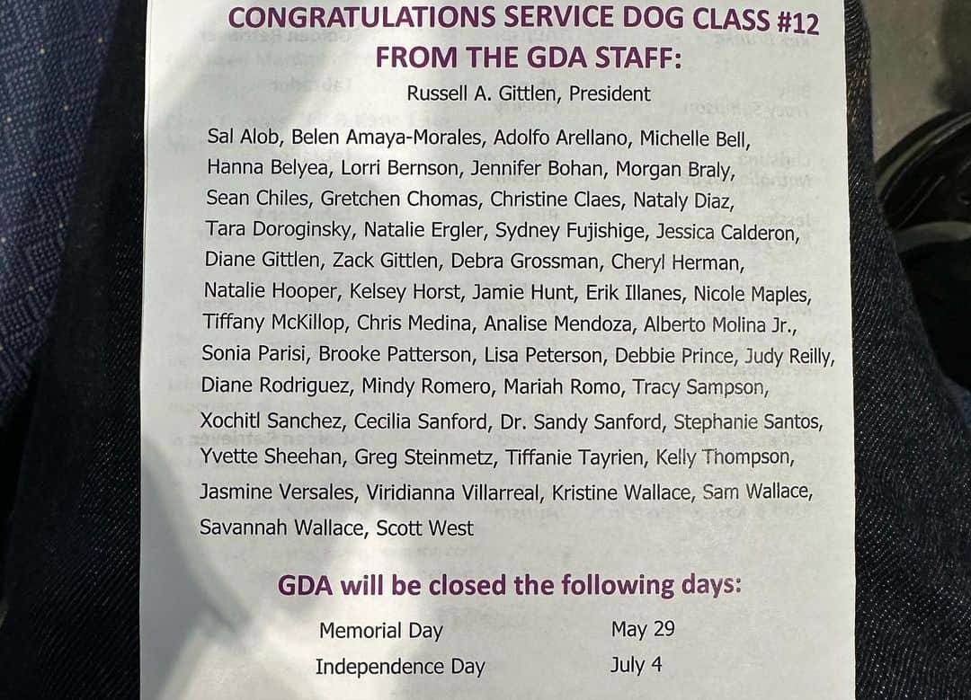 ロバート・パトリックさんのインスタグラム写真 - (ロバート・パトリックInstagram)「Great morning at the Guide Dogs of America graduation ceremony of Tender Loving Care service dogs! #dog #dogs #tlc #moving #emotional」5月7日 5時04分 - ripfighter