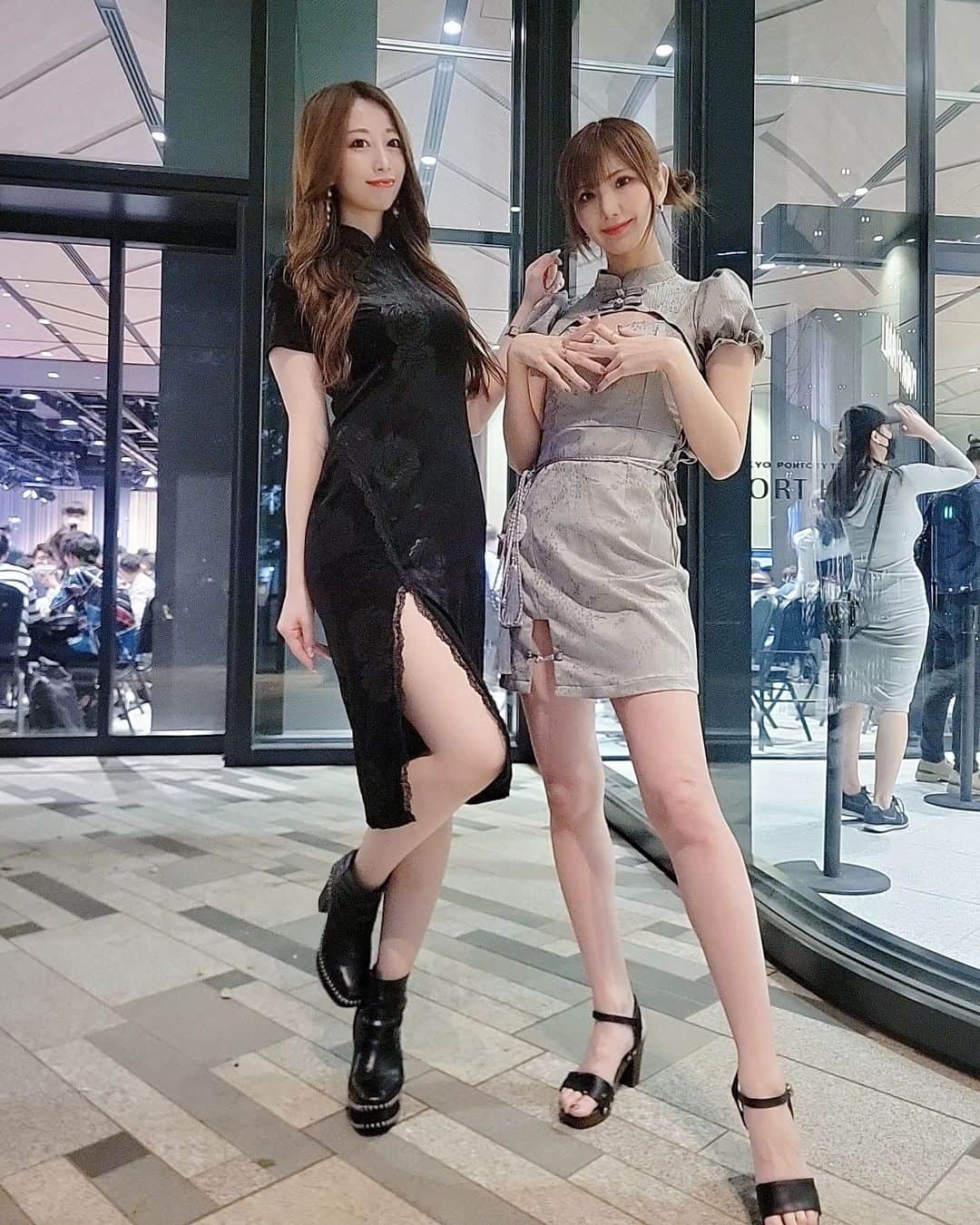 のインスタグラム：「JOPTになおちゃんと双子コーデで参戦してタッグ戦5位入賞したーの。 衣装女子ウケがよかったです♥  #チャイナドレス #コスプレ #chinadress  #レースクイーン #model #poker #ポーカー #モデル事務所」