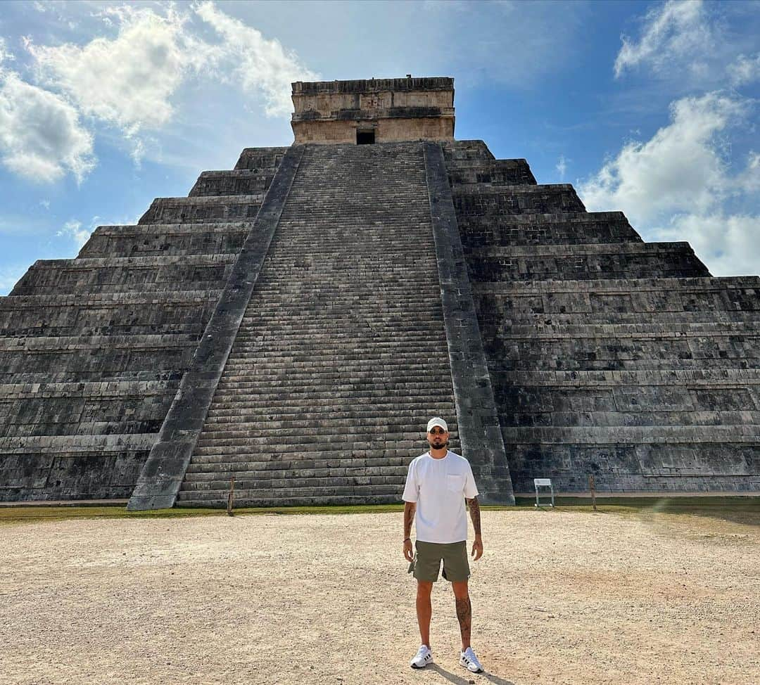 ジェイソン・デイビッドソンさんのインスタグラム写真 - (ジェイソン・デイビッドソンInstagram)「One of the New 7 Wonders of the World - Chichen Itzá 🇲🇽」5月7日 5時23分 - jasondavidson91