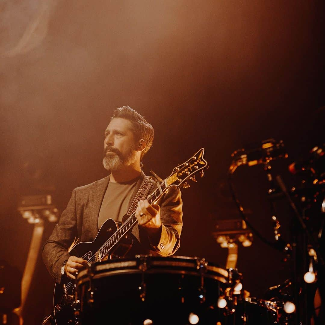 The Lumineersさんのインスタグラム写真 - (The LumineersInstagram)「Had a great time at @bealestreetmusicfestival thanks for coming out 🤘🎶  📸: @maggielndnphoto」5月7日 5時41分 - thelumineers