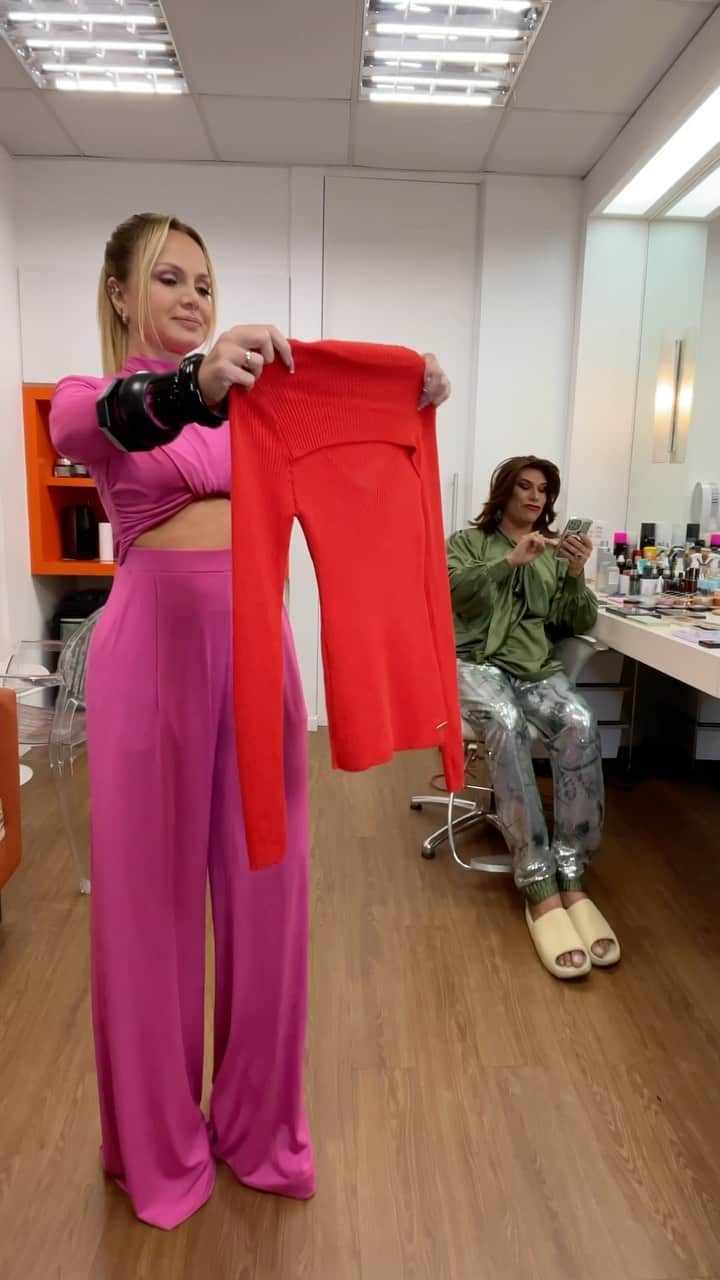 Eliana Michaelichin Bezerraのインスタグラム：「Nem tudo que a gente quer, quer a gente. Dessa vez ficou melhor na Narcisa 🤣」