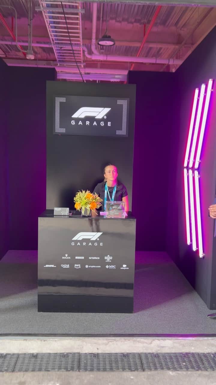 フェリペ・マッサのインスタグラム：「F1 Garage Experience!! @f1」