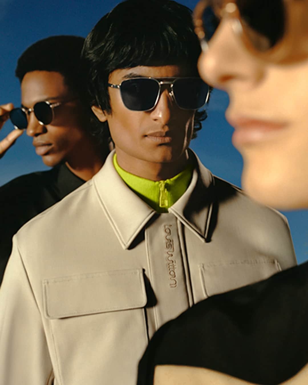 ルイ・ヴィトンさんのインスタグラム写真 - (ルイ・ヴィトンInstagram)「LV Signature Sunglasses. #LouisVuitton presents the new Men's sunglasses collection featuring sleek lines and bold silhouettes adorned with emblematic details. Discover the latest eyewear via link in bio.  #LVSunglasses #LVMen」5月7日 22時00分 - louisvuitton