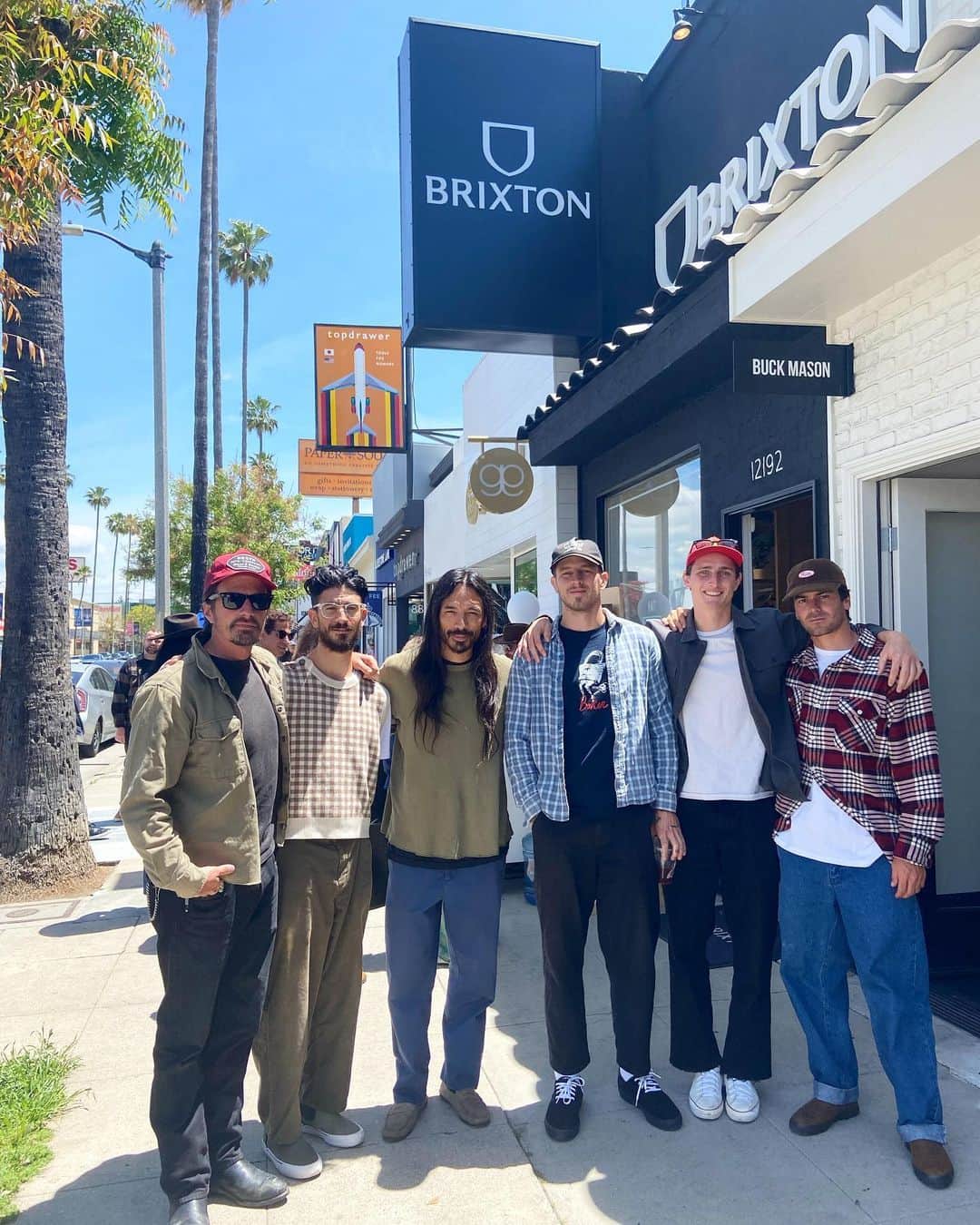 ブリクストンのインスタグラム：「Family in town. @brixtonstudiocity」