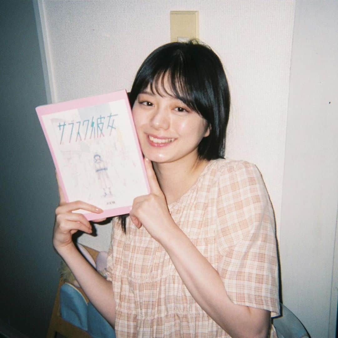 紺野彩夏のインスタグラム：「サブスク彼女、いよいよ本日から放送開始です！ 深夜0:55〜、TVerでも見逃し配信されるので是非ご覧ください〜☺︎」