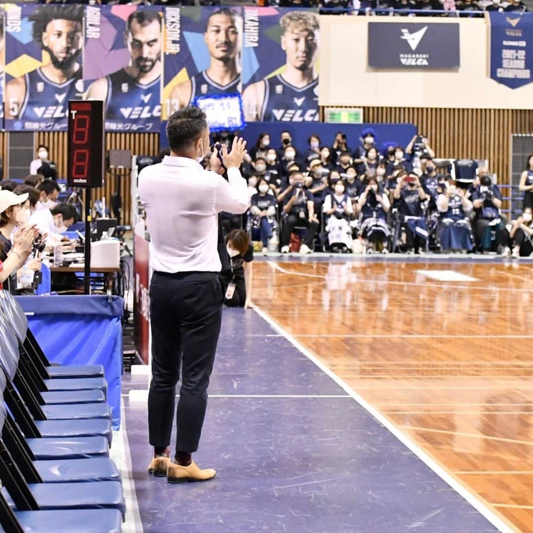 熊本ヴォルターズさんのインスタグラム写真 - (熊本ヴォルターズInstagram)「2023/5/6② 日本生命 B2 PLAYOFFS QUARTERFINALS 2022-23 GAME2 #熊本ヴォルターズ vs #長崎ヴェルカ  #bleague #Bリーグ #バスケットボール  #NEXTSTAGE #TheSpecialOne #熊本　#kumamoto #スポーツ観戦 #プロバスケットボール #プロスポーツ #スポーツ選手」5月7日 17時15分 - volters_official