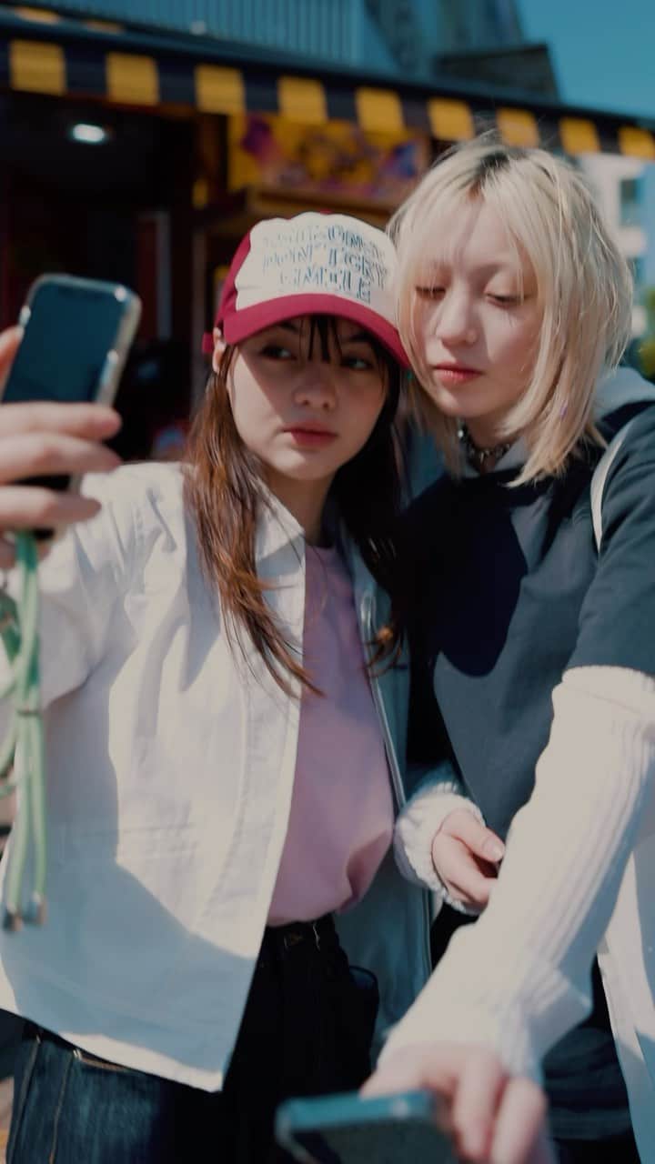 Cazumaxのインスタグラム：「渋谷とか新大久保でALAND TOKYOって感じに💙久しぶりに韓国行きたいなー🔥」