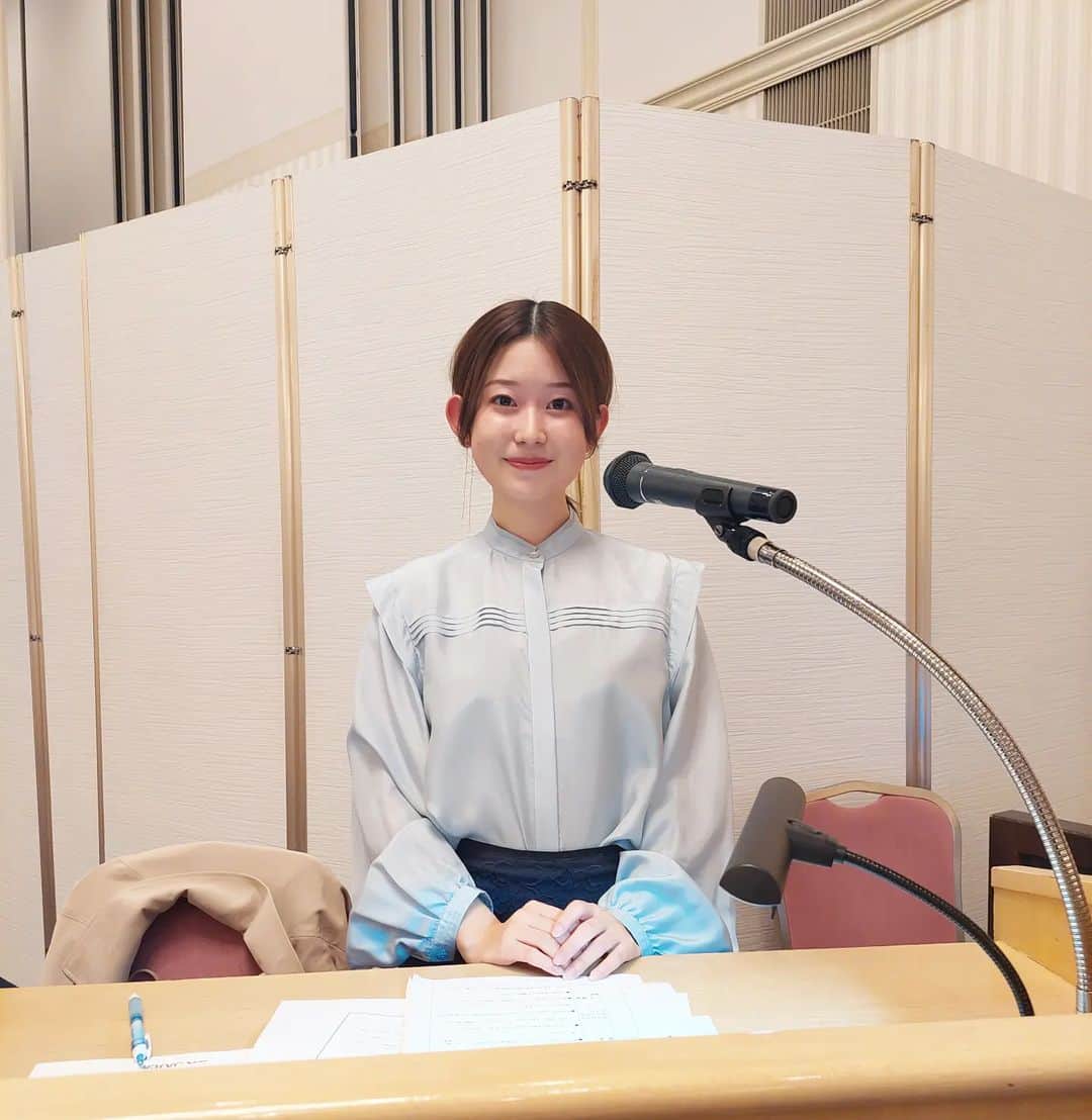 小田都由のインスタグラム：「⁡ ⁡ ⁡ 久しぶりの投稿になってしまいました💦⁡ ⁡ 先日、JA共済連鹿児島の進発式で司会を務めさせていただきました😌⁡ ⁡ 大勢の方々を前にしての進行は緊張しましたが、温かく見守っていただき、無事に式を終えることができました☺⁡ ⁡ みなさんGWは満喫できたでしょうか？⁡ この1週間は自分のペースを大切に、無理せず頑張りましょう😘⁡ ⁡ ⁡ #KKB⁡ #鹿児島放送⁡ #アナウンサー⁡ #鹿児島⁡ #写真⁡ #photo⁡ ⁡」