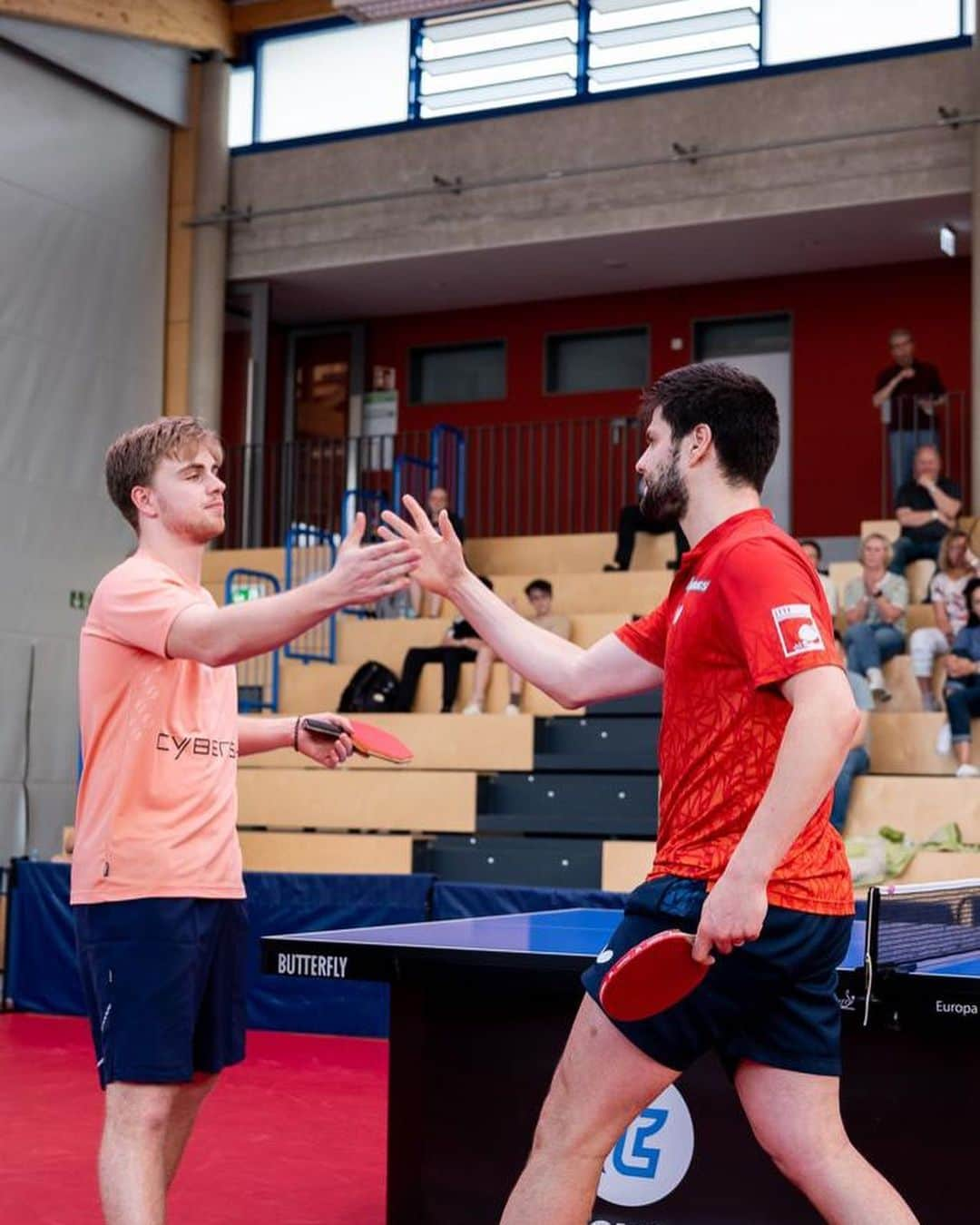 ドミトリ・オフチャロフのインスタグラム：「Great event in Neu-Ulm before the world champs…   Excited to be playing in Durban after I missed Houston back in 2021.  @tt.cup @ttindeutschland @ttc_neu_ulm」