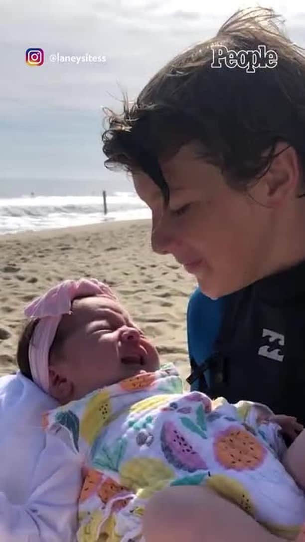のインスタグラム：「Best uncles ever! ❤️」