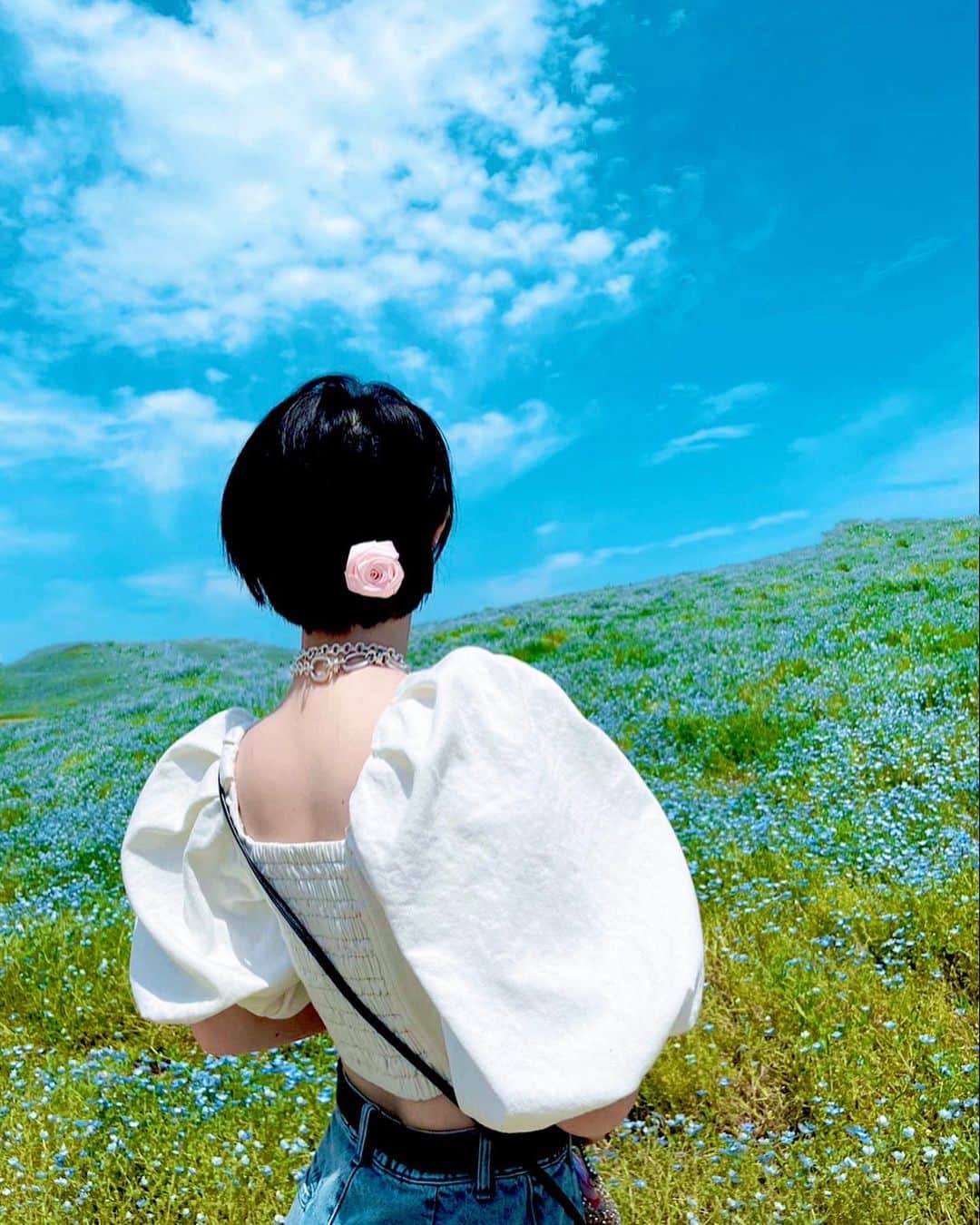 りえっくすのインスタグラム：「🩵🪻･:*+」
