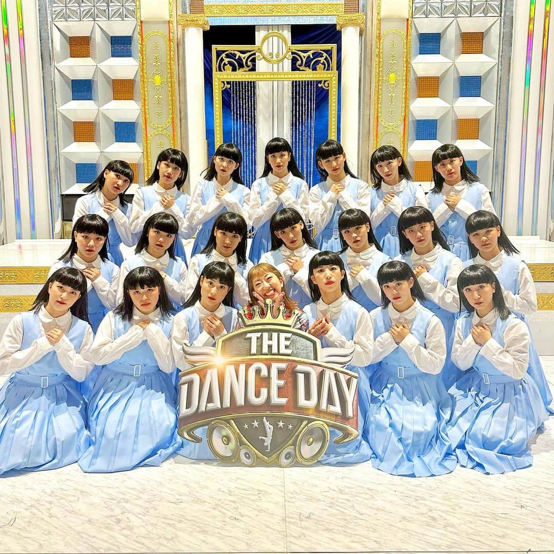 アカネのインスタグラム：「THE DANCE DAY ありがとうございました！ 作品に携わってくれる全ての方々と 応援してくれる皆さんのおかげで悔いなくやり切れました！  今回も苦しかったけどアバンギャルディのみんなと生み出せてよかったです。 みんなが頑張ったから自分で何回も見るぐらい好きな作品になったし、 みんなが私の作りたいものを表現してくれてこれ以上の幸せはないです。 この先も一緒に、笑ける作品つくりたいなと思えた日でした。  THE DANCE DAYのスタッフの皆様 審査員の皆様 そして共に戦った素晴らしい全チームの皆様 本当にありがとうございました！お疲れ様でした！  N'ism✨優勝✨心からおめでとうございます✨ NORIさん最狂です❤️  #アバンギャルディ #avantgardey #THEDANCEDAY」