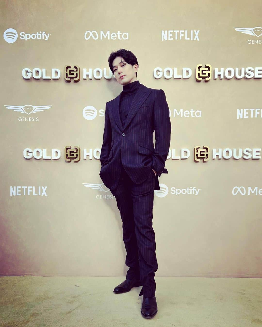 新田真剣佑さんのインスタグラム写真 - (新田真剣佑Instagram)「Thank you for having me @goldhouseco」5月7日 13時00分 - mackenyu