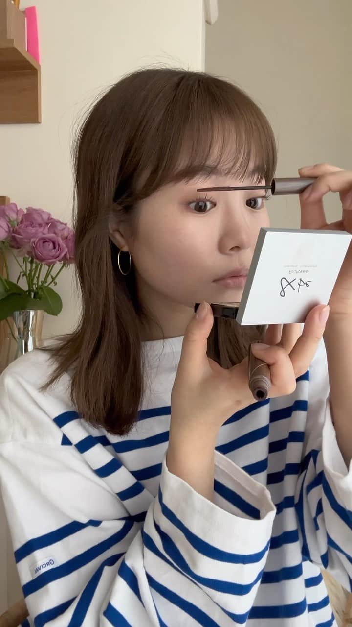 のインスタグラム：「. メイクからヘアセットまで⌛️♡  パーマかけてるけど元々ストレート強めの髪質だから セットしてないとこんぐらい真っ直ぐだよ☺️ . #メイク #メイク動画 #メイクアップ #ヘアセット #ヘアスタイル #髪型 #化粧品 #コスメ #osaji #toone #etvos #makeup #hair #hairstyling #cosmetics」