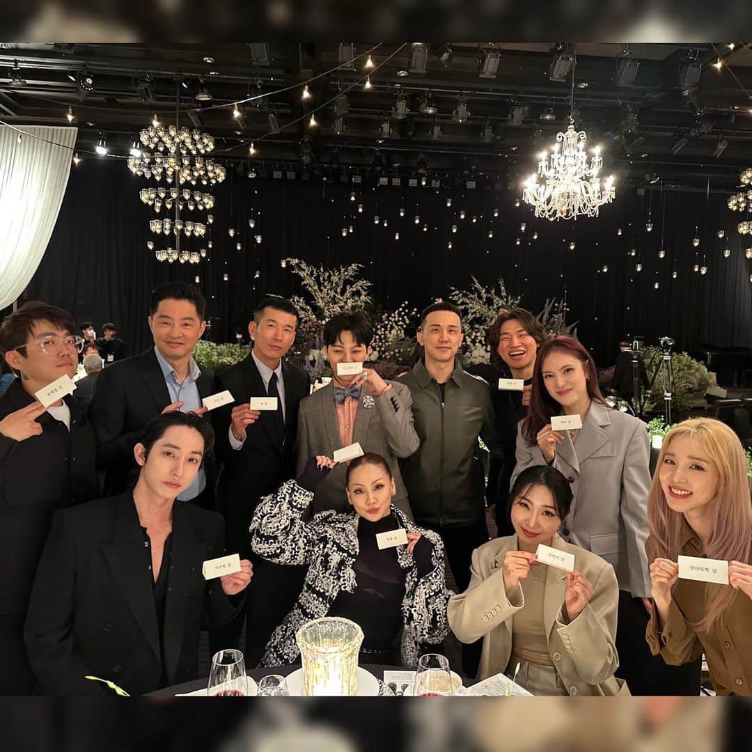 CL さんのインスタグラム写真 - (CL Instagram)「+Family matter Family matters+ 오빠 결혼 축하하고 사랑해요🍒🖤」5月7日 14時06分 - chaelincl
