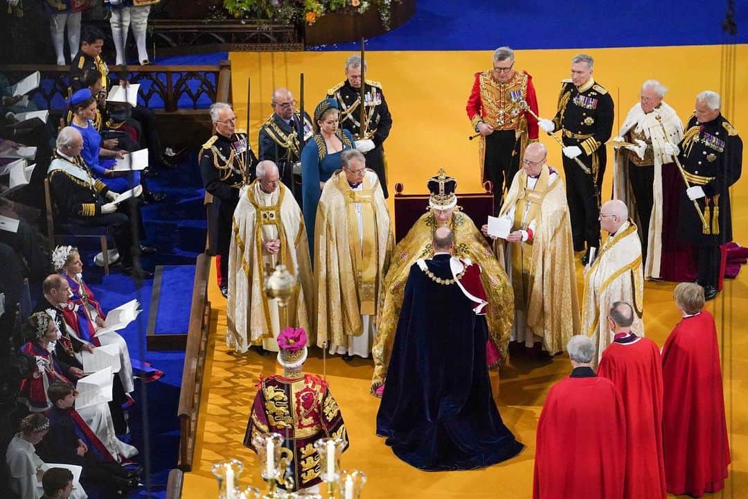 アブドゥル・マティーン王子のインスタグラム：「The Coronation of His Majesty King Charles The Third and Queen Camilla」