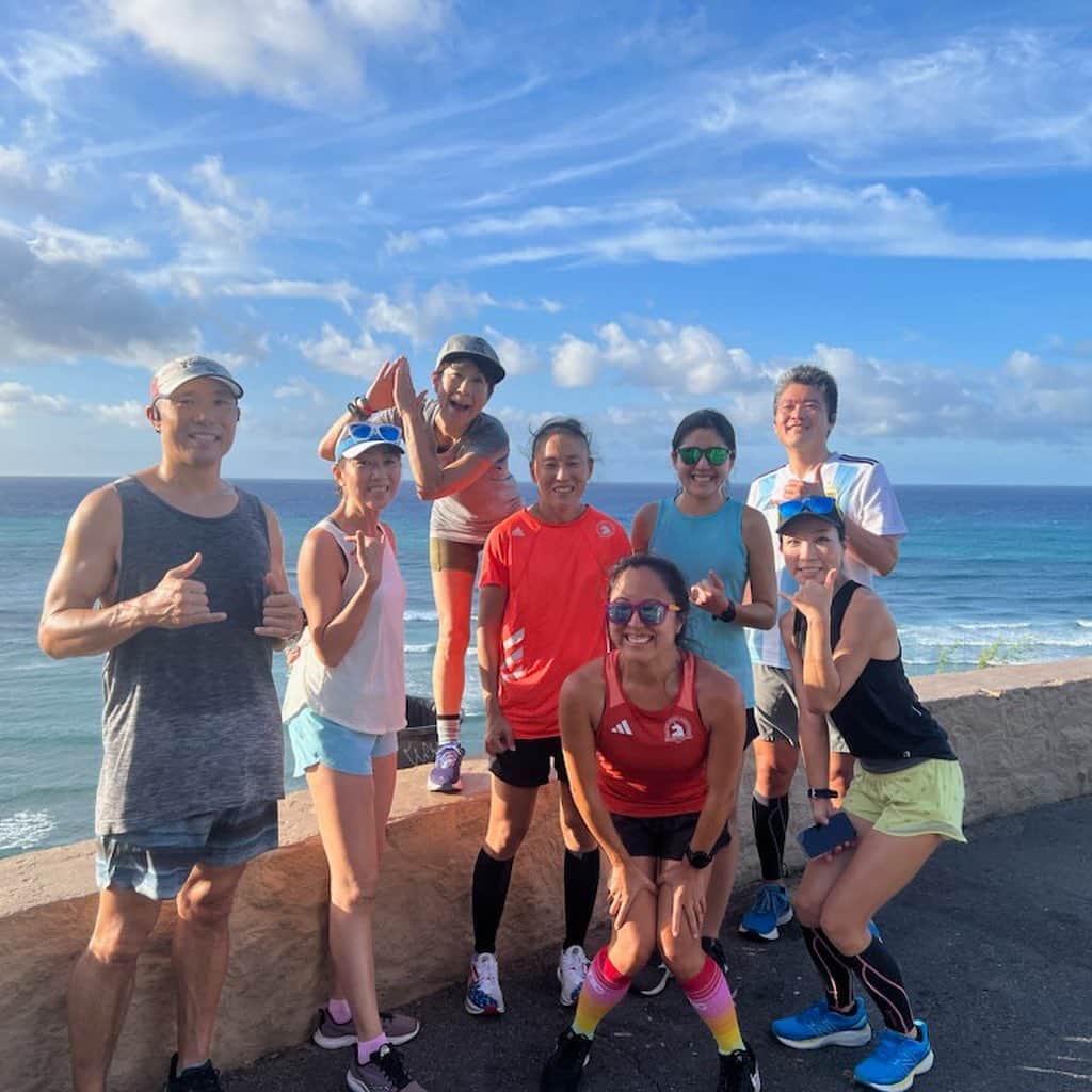 飯島寛子のインスタグラム：「Sunday morning run 12miles. いい汗かきました。 Have a wonderful day!!  For in him we live and move and exist. (Act 17:28) #sundaymorningrun  #hawaiilife #hawaiirunners  #todaysbibleverse」