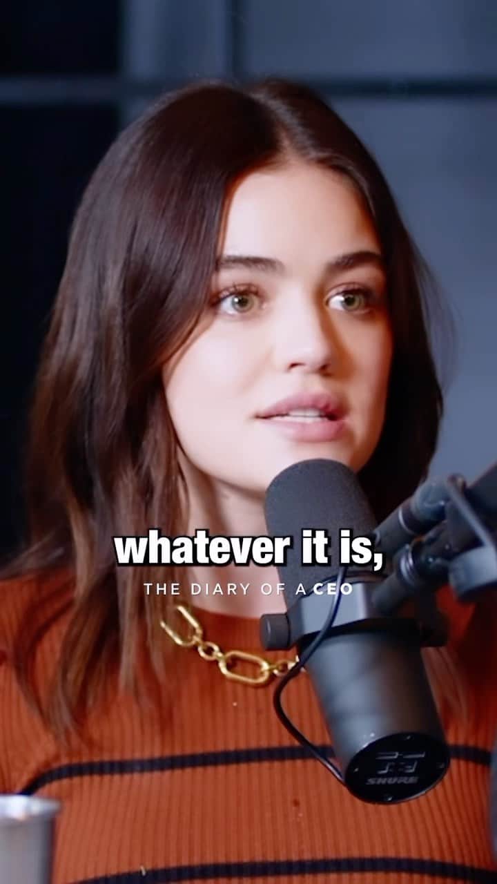 ルーシー・ヘイルのインスタグラム：「May is #mentalhealthawarenessmonth and although our circumstances and stories are very different, I think we can all agree that we just want to feel seen and heard. You and your mind matter.♥️ #breakthestigma   Interview: @thediaryofaceopod @steven」