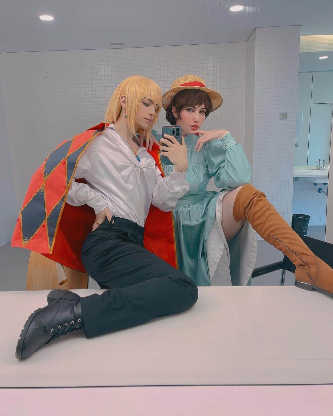 Geheさんのインスタグラム写真 - (GeheInstagram)「Hans' Running Palace or something like that ✨ ft. bitchotas w/ @pnkvirus #howlsmovingcastle #cosplay」5月8日 3時43分 - geheichou