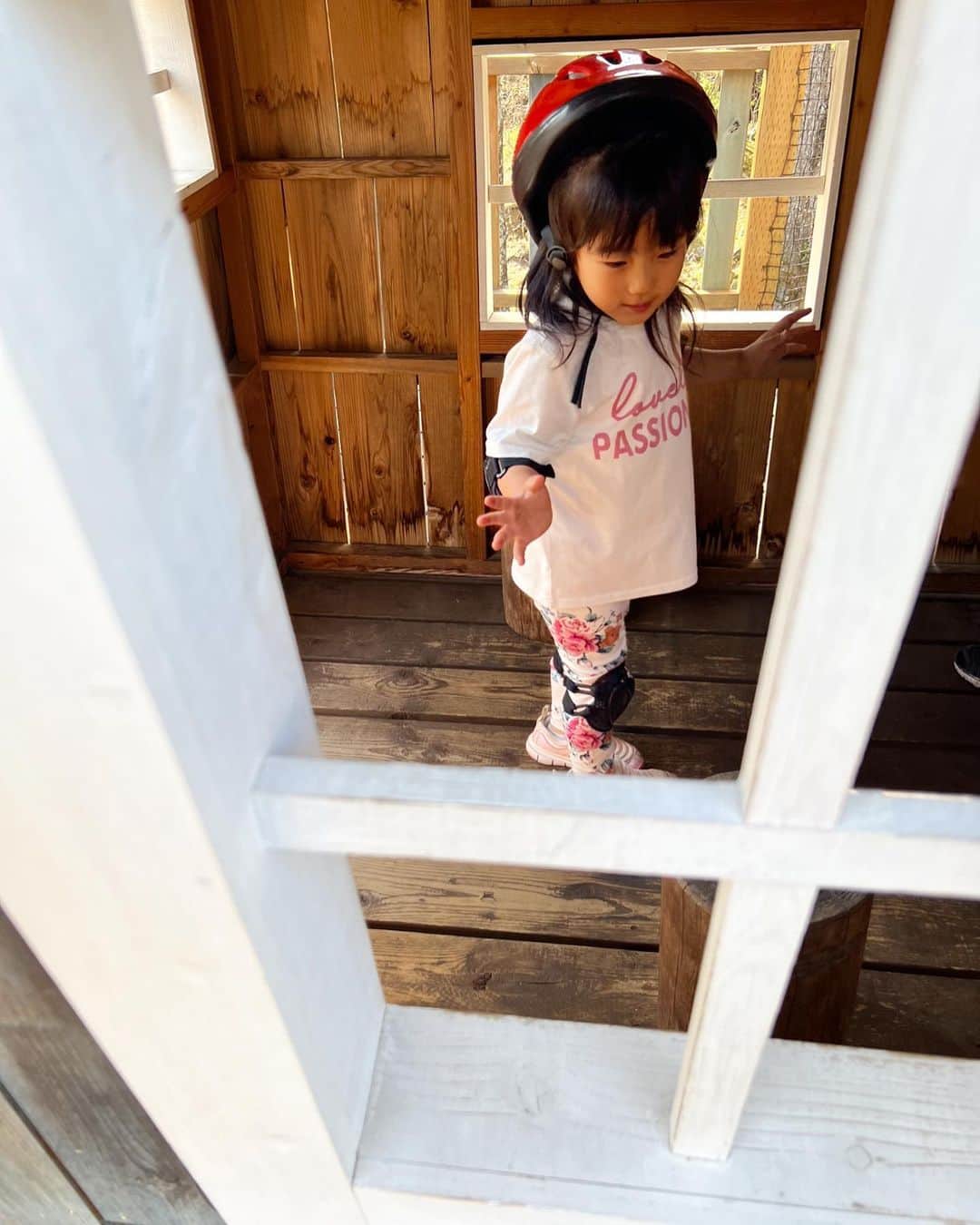 中根麗子さんのインスタグラム写真 - (中根麗子Instagram)「次の日は、軽井沢のおもちゃ王国へ行きました💗 アスレチックもあるし、おもちゃの部屋も沢山あるし、アトラクションや釣りもある。すごい楽しかったけど、また時間がなくて、あまり遊べなかった😭  帰りは渋滞していたので、また違う温泉へ💗  楽しかったね💗  パパありがとう💗  #家族旅行 #軽井沢 #おもちゃの王国 #15歳 #5歳 #4歳 #4人のママ」5月7日 18時53分 - reiko_nakane
