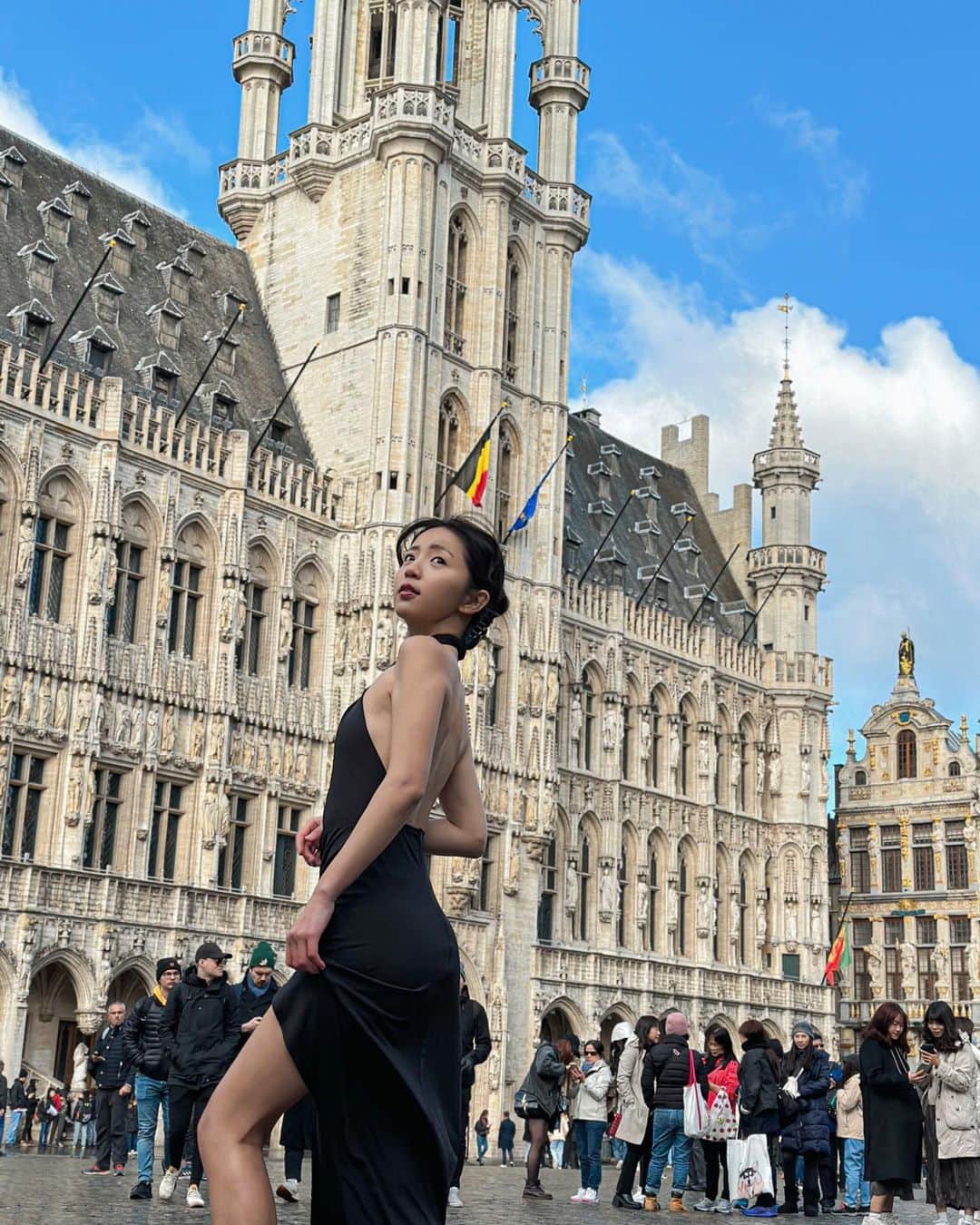 めいさんのインスタグラム写真 - (めいInstagram)「—🇧🇪 Belgium あなたの姫様になりたい　 ただ一緒に平凡な幸せを過ごせたい ・ ・ ・　 ・ ・ ・  —  #europe#日本#brussels#寫真#portrait#사진#tokyo#撮影モデル#커피#ポートレート#japanesegirl#beauty#japan#travel#movie#섹시#photo#写真#フォロー#撮影#model#bruxelles#belgium#写真部#follow#portraitsedition  我只想做你的公主 擁有那平凡的幸福」5月7日 19時10分 - meitienlin1125