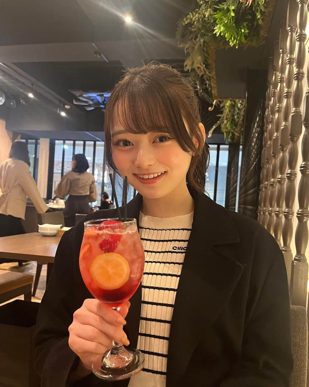 高比良由菜さんのインスタグラム写真 - (高比良由菜Instagram)「・ strawberry squash🍓🍹 ・ ・ ・ #高比良由菜#06#福岡#いちごスカッシュ」5月7日 19時18分 - yuna_takahira_official