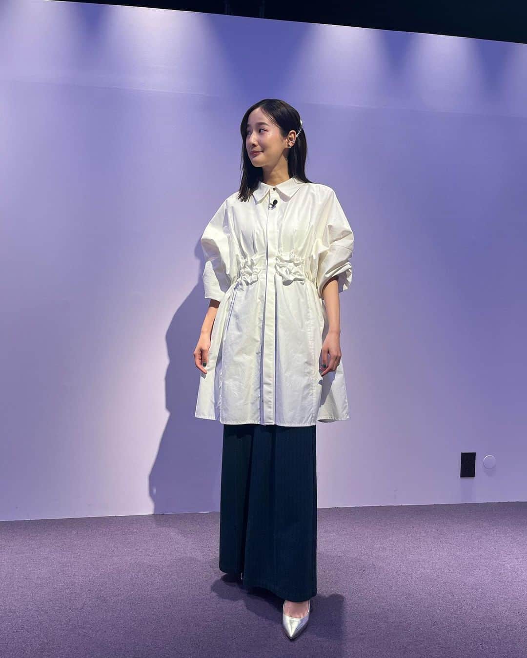 高嶋香帆のインスタグラム：「フジテレビ「INFO中！」出演しています💓 5/13(土)14:30〜CM枠内での放送（60秒インフォマーシャル） 今回はGalaxy S23Ultraをご紹介しました👼✨  高画質、高性能GALAXYがめちゃくちゃ気になる！！！  衣装はタグ付けしておりますので気になる方はぜひ👼」