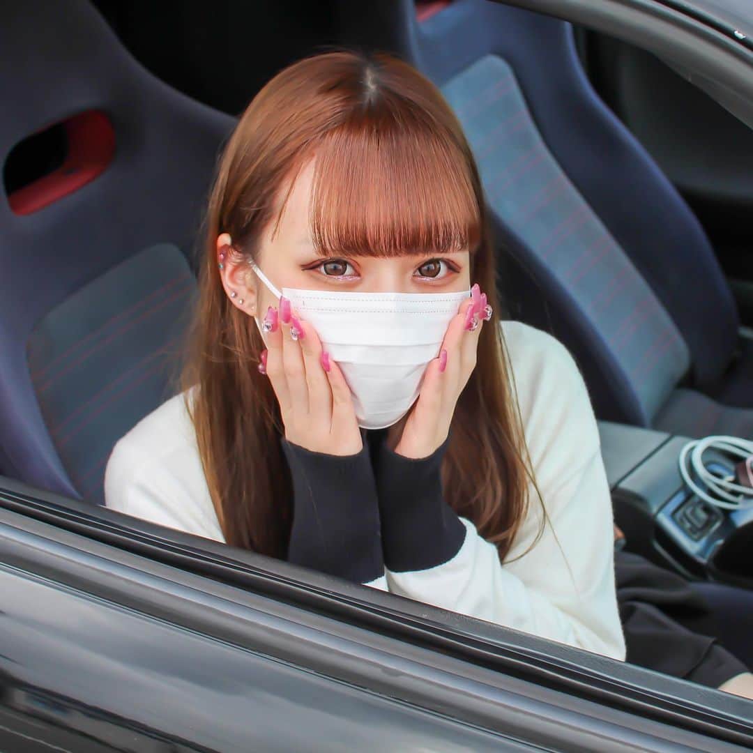 のインスタグラム：「先日の動画の没サムネです😊  #車好き女子 #車女子 #MT女子 #nissan #180sx #sr20det #japanesegirl」