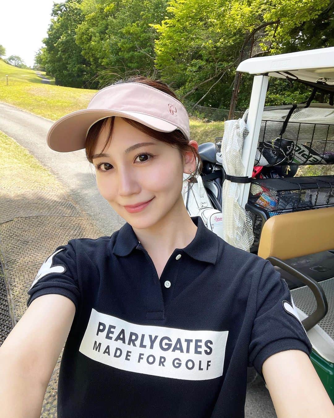 小嶋真子さんのインスタグラム写真 - (小嶋真子Instagram)「⛳️🌤️ ⁡ gwはゴルフにも行けました🏌🏻‍♀️ 晴れてよかった- ♡ ⁡ 練習で出来ていたことがコースでは全然上手くいかず スコア更新はならず..😶」5月7日 20時07分 - makochan_2525